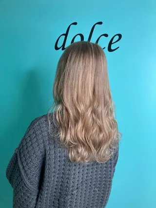 ロング カラー 浦田侑希 CODE.LINEのヘアスタイル