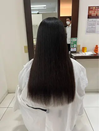 ロング イマムラ ナナのヘアスタイル
