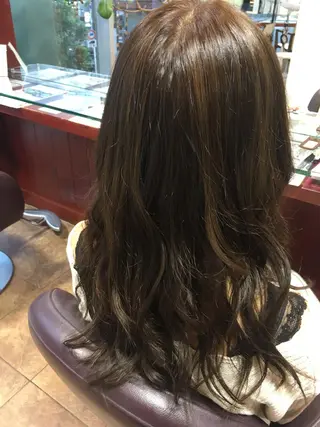 セミロング パーマ 星 沙織のヘアスタイル