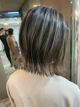 セミロング 髪質改善×縮毛矯正 ×艶カラーNAOのヘアスタイル