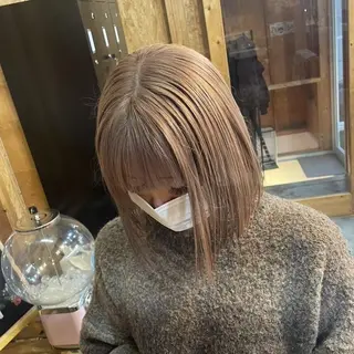 ミディアム 透けるミルクティー ☕赤味ゼロ★はる吉のヘアスタイル