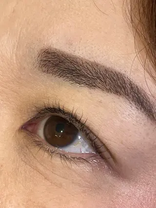 マツエク・マツパ 井上 真里奈のヘアスタイル