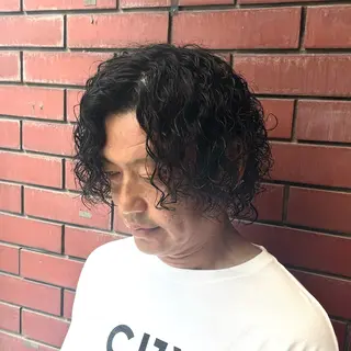 ミディアム パーマ メンズ 柏メンズカットパーマ NO.1タイチのヘアスタイル