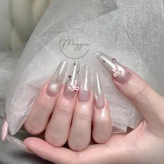 ネイル Maggie Nail🦩のネイルデザイン