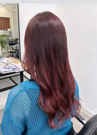 ロング カラー ﾖｼﾀﾞ ﾕｶのヘアスタイル