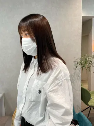 セミロング カラー ナチュラル透明感🌱 小山美樹子のヘアスタイル