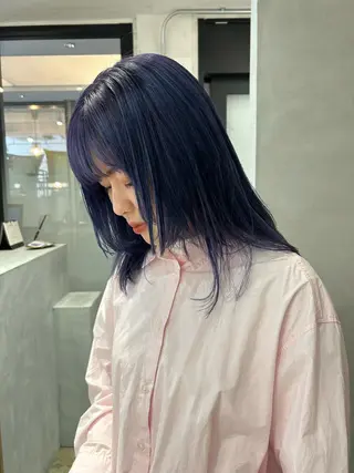 ミディアム カラー 小野江 祐李のヘアスタイル