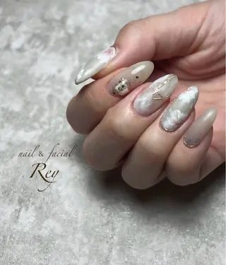 ネイル R eyのネイルデザイン