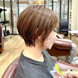 ショート カラー 白髪ぼかし/ショート 福原ないとのヘアスタイル