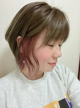 ショート カラー 眞壁 華子のヘアスタイル