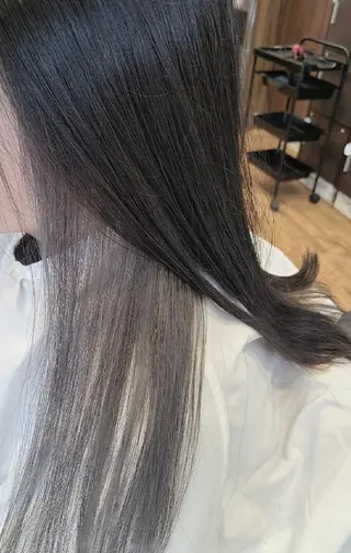 ロング カラー 関口 友菜のヘアスタイル