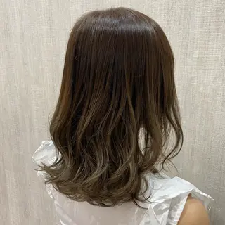 ミディアム カラー 🫧透け感⋆艶髪💎 山口アヤカのヘアスタイル