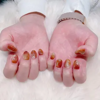 ネイル 根津 綾子のネイルデザイン