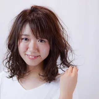 ミディアム パーマ 【白髪ぼかし】 矢内　夏輝のヘアスタイル