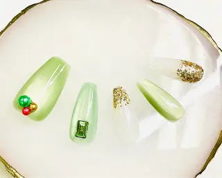 ネイル Queeens nailのネイルデザイン