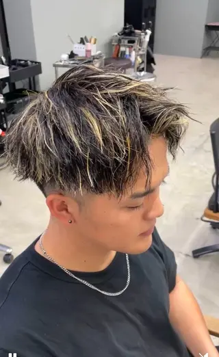 ショート カラー メンズ メンズ専門サロン wokeのヘアスタイル