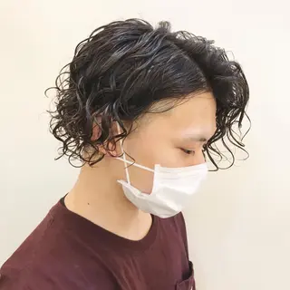 ショート パーマ メンズ 嶋佐 昌大 シマサマオのヘアスタイル