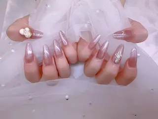 ネイル UMI ネイルサロン新宿🎀のネイルデザイン