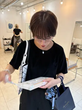ショート カラー eri kinjoのヘアスタイル