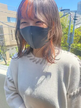 ミディアム stylist トモヤのヘアスタイル