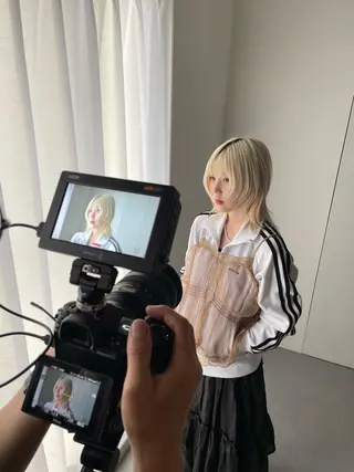 ダブルカラー,透け カラーHINARIのヘアスタイル