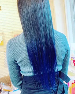 ロング カラー 牧野 由香のヘアスタイル