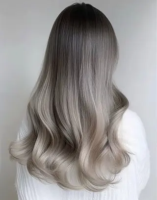 ロング カラー ブリーチなしWカラー 超特化/YURAのヘアスタイル
