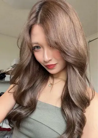 セミロング カラー 🧡ブリーチ特化🧡 透明感ハイトーン🧡のヘアスタイル