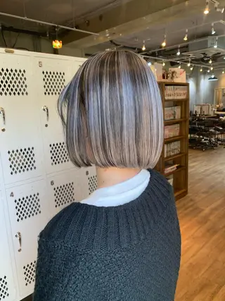 ショート カラー 安達 俊亮のヘアスタイル