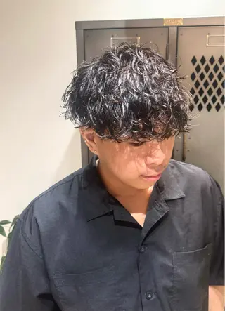 ショート パーマ メンズ 園田 将士のヘアスタイル