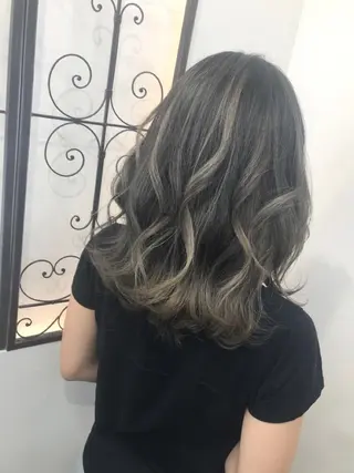 ミディアム カラー AVANCE 長尾 尚悟のヘアスタイル