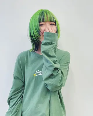 ミディアム カラー スギヤマ ショウゴのヘアスタイル