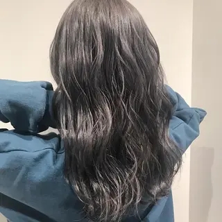 ミディアム カラー ヘアアレンジ Zina渋谷エリア マネージャShionのヘアスタイル