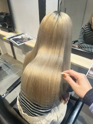 ロング カラー 艶カラー 🩵NATSUKIのヘアスタイル
