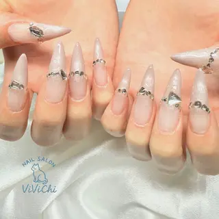 ネイル ViViChi 梨帆のネイルデザイン