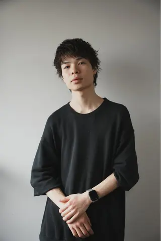 パーマ メンズ スパイキーショート パーマ　具志堅　太志のヘアスタイル