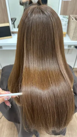 ロング カラー 斎藤 みくのヘアスタイル