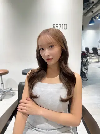 ロング カラー ヘアアレンジ 🎀ハイトーン・艶 カラー HANA🎀のヘアスタイル
