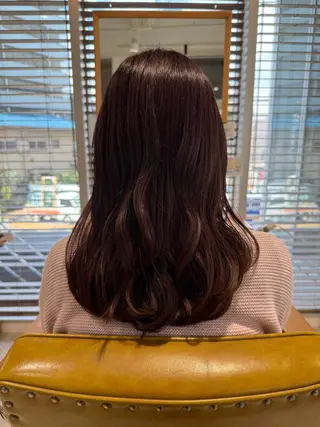 セミロング 鈴木弥月/大人ボブ× 透明感カラーのヘアスタイル