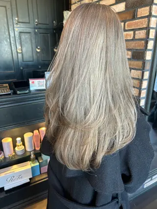 ロング カラー 【透明感カラー】 harunaのヘアスタイル