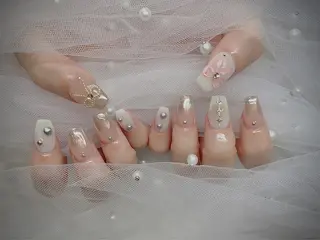 ネイル I-nailロング /ワンホン/キラキラのネイルデザイン