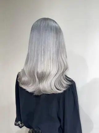 ロング カラー ムラ修正.ブリーチ エクステ🤍アミルのヘアスタイル