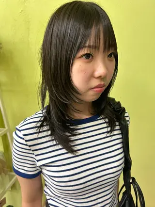 セミロング popi 片岡のヘアスタイル