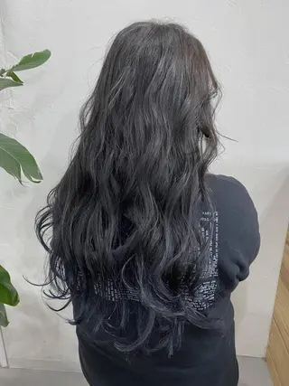 ロング カラー ヘアアレンジ 暗髪カラー🫐パーマ おくだりんかのヘアスタイル