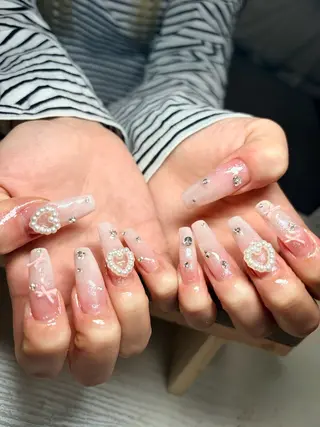ネイル I pinknail 韓国風·持ち込み専門のネイルデザイン