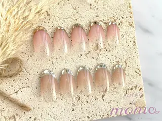 ネイル salon de momo所属・サロン ド モモの眉毛・アイブロウイメージ