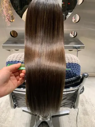 ロング 【お悩み解決のプロ】 ハヤシタクミのヘアスタイル