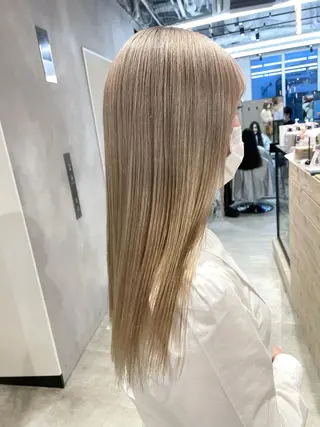 ロング カラー ハイトーン×レイヤー ／遠藤将太のヘアスタイル
