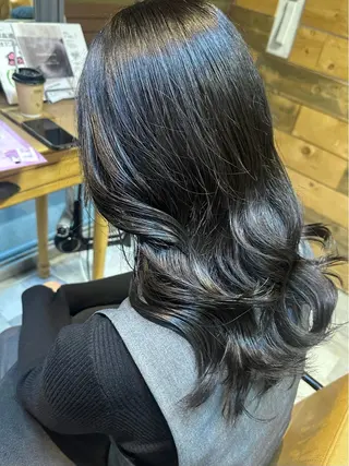 ミディアム 和田 直也のヘアスタイル