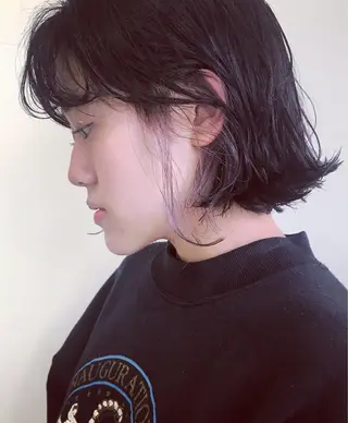 カラー pole/apartment所属・💓パーマ，💗 レイヤーカットのヘアスタイル